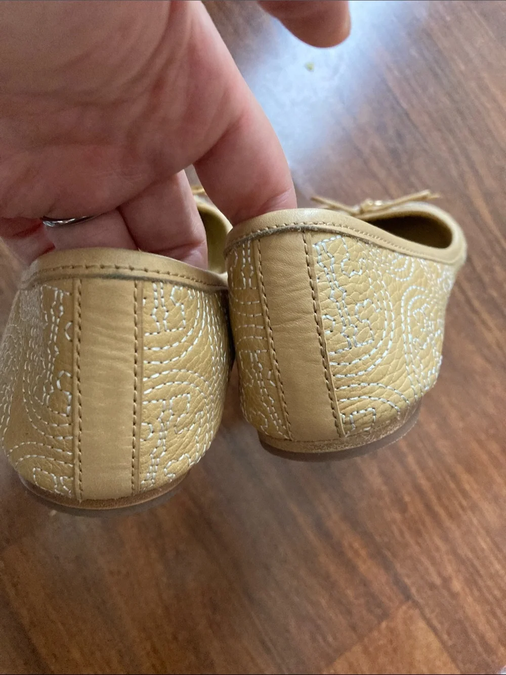 Tory Burch Cream Flats Sz 8.5